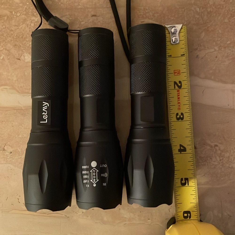 NWOB flashlight handheld - Picture 4 of 6